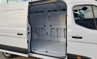 Nissan Interstar